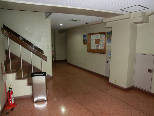 牛込中央マンション　エントランス