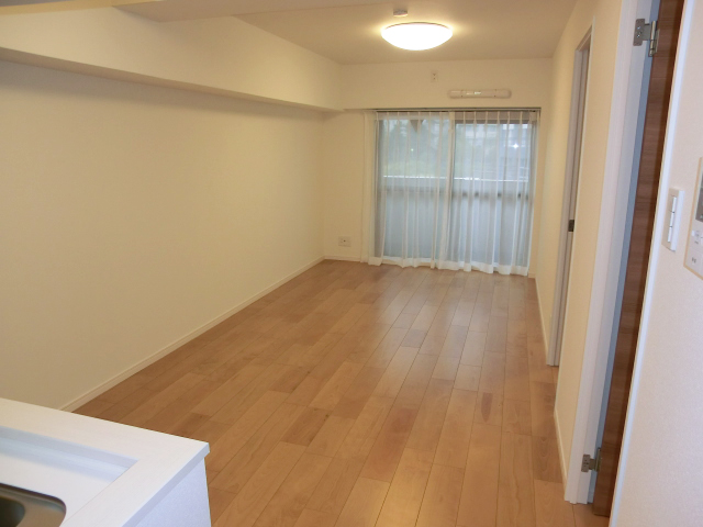 薬王寺ニューハイツ　約12.5帖の広々リビングダイニング