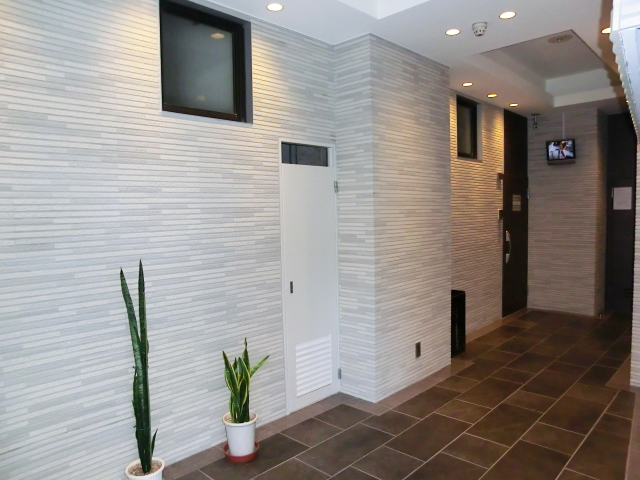 クレベール西新宿　エントランス