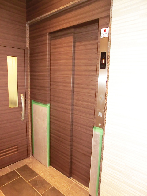 クレベール西新宿　エレベーター