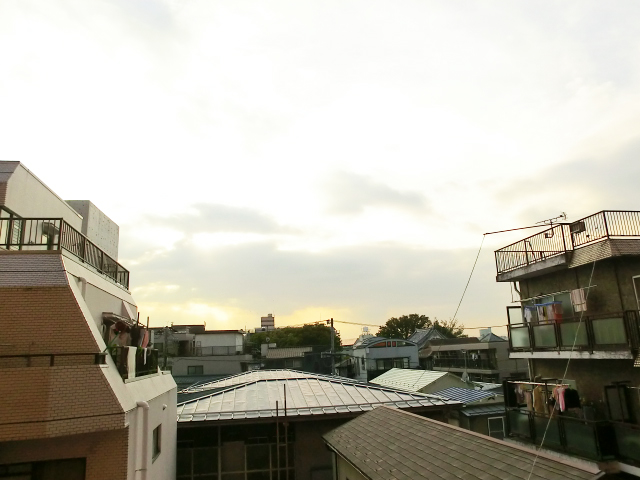 夕焼けが楽しめそうな眺望