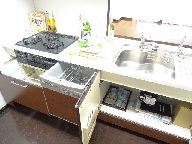 食器洗浄機付きのシステムキッチン