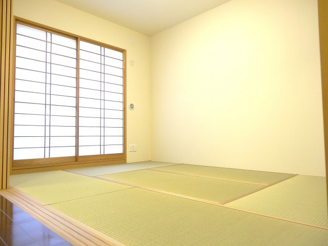 リビングに隣接している和室