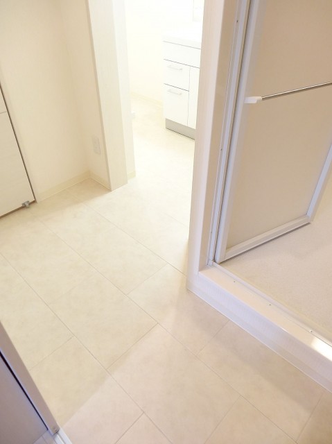 陽輪台松濤　洗面室