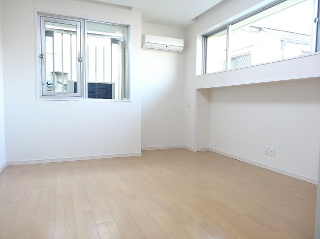 陽輪台松濤　洋室約7帖