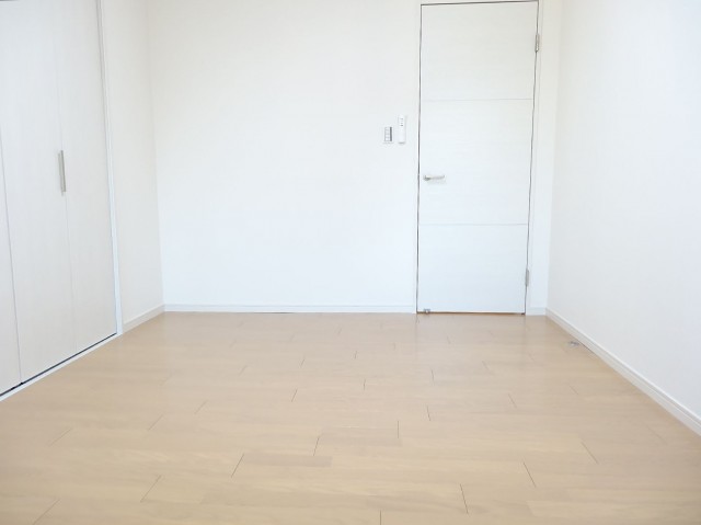 陽輪台松濤　洋室約6.5帖