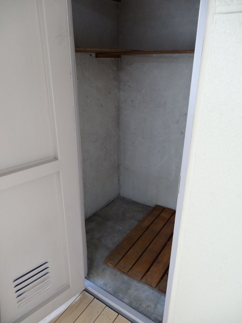 陽輪台松濤　ウッドデッキ外