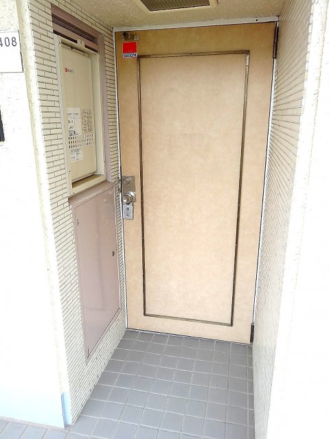 代官山エーデルハイム　玄関