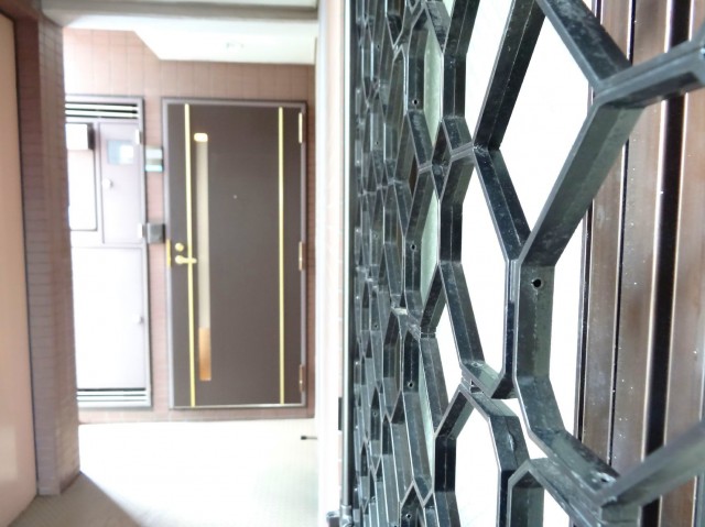 グレイス高輪一丁目1番　玄関扉