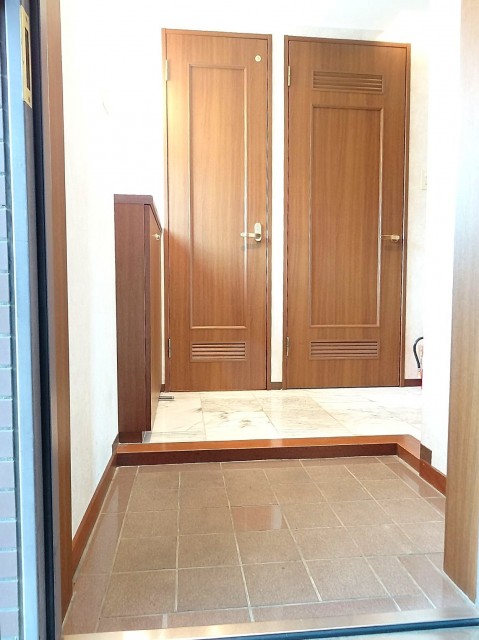 グレイス高輪一丁目1番　玄関ホール