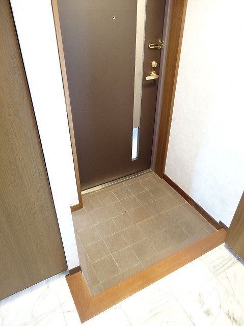 グレイス高輪一丁目1番　玄関ホール