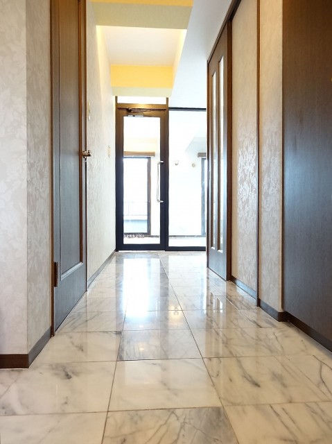 グレイス高輪一丁目1番　廊下