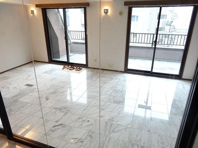 グレイス高輪一丁目1番　約11.8畳