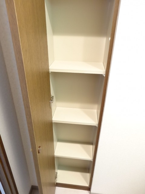 グレイス高輪一丁目1番　洗面室収納