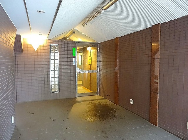 グレイス高輪一丁目1番　エントランス