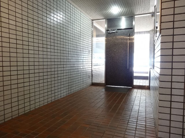 ST青山　エントランスホール