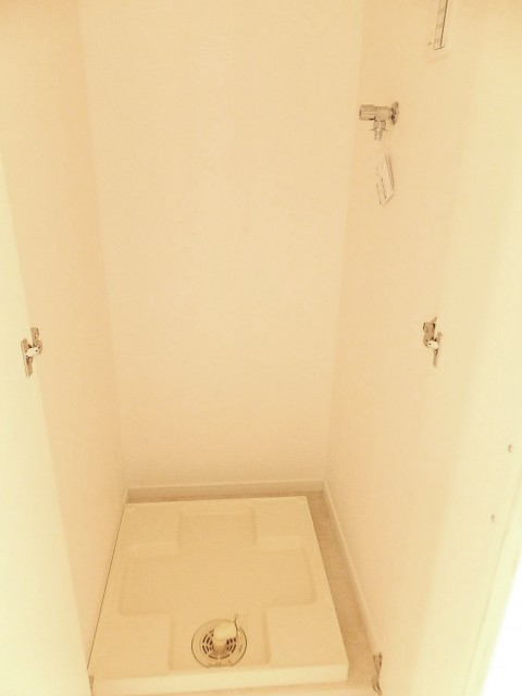 ステートリーホームズ南麻布　洗濯機置場