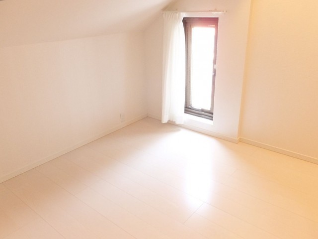 ステートリーホームズ南麻布　洋室約6.5帖