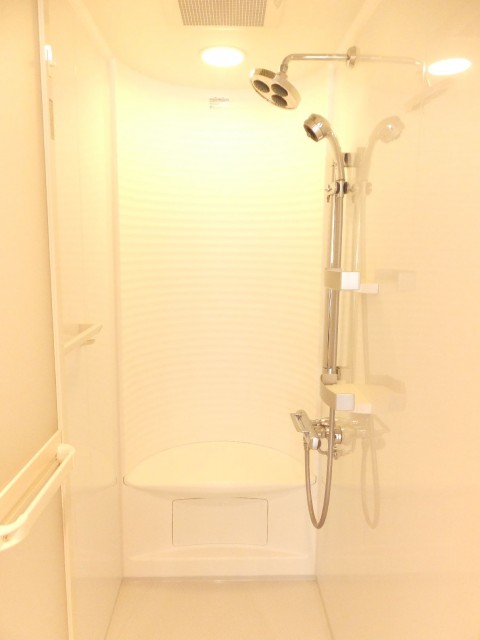 ステートリーホームズ南麻布　シャワールーム