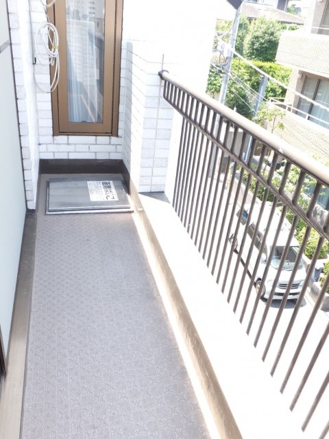 ステートリーホームズ南麻布　バルコニー