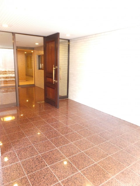 ステートリーホームズ南麻布　エントランス