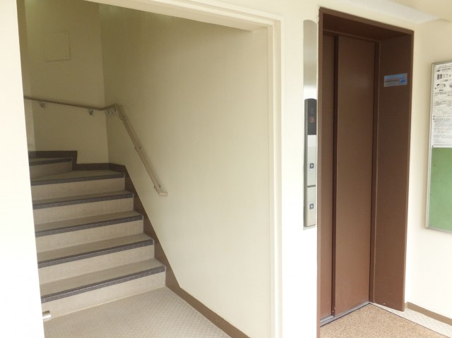 初台中央マンション　エレベーター