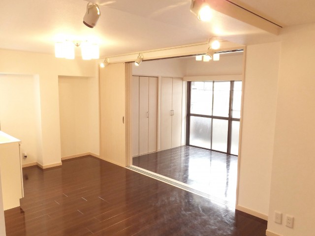 エスポワール芝　リビングダイニングキッチン