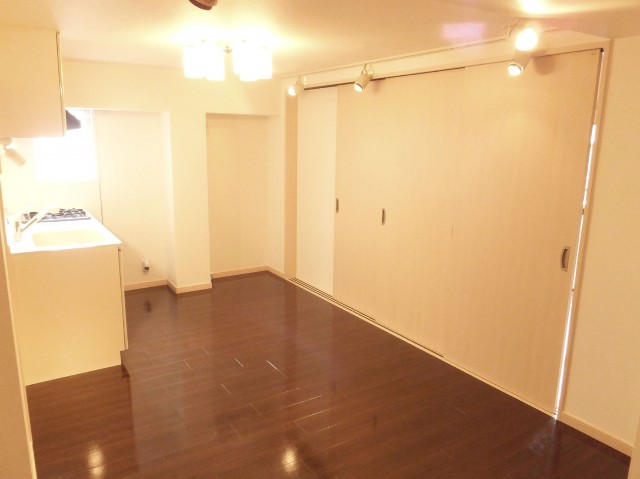 エスポワール芝　リビングダイニングキッチン