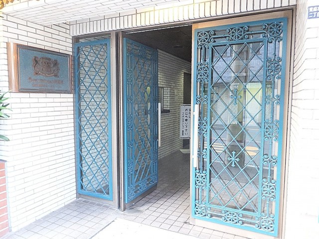 ライオンズマンション東麻布　エントランス