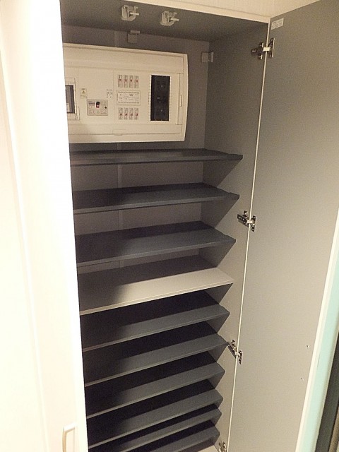 ライオンズマンション東麻布　玄関収納