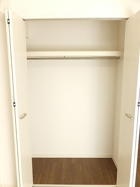 ライオンズマンション東麻布　洋室約5.8帖収納