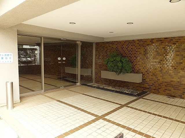 初台ハイホーム　エントランス