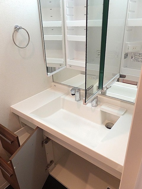 ライオンズマンション桜新町　洗面化粧台