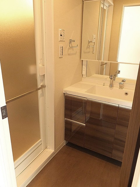 菱和パレス西麻布　洗面室