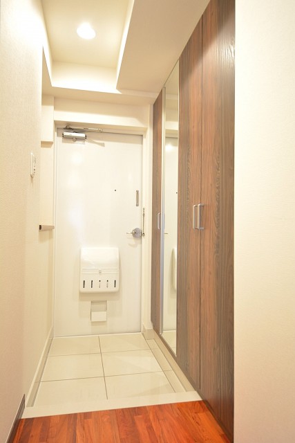 芦花公園ヒミコマンション　玄関ホール701