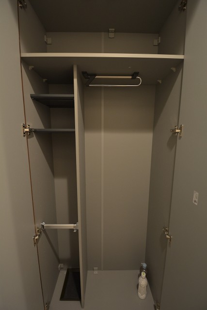 芦花公園ヒミコマンション　玄関収納701
