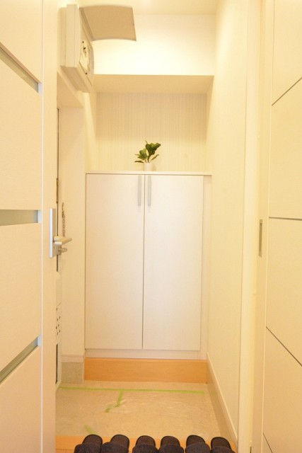 古河松原マンション　玄関ホール905