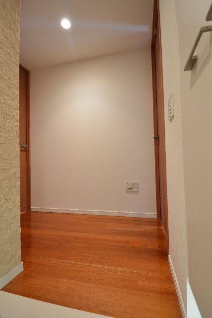 オーベル馬込iL　廊下