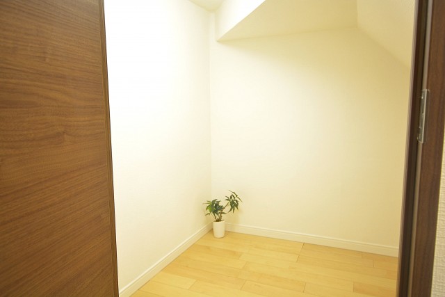 馬事公苑前ハイム2号棟　納戸603