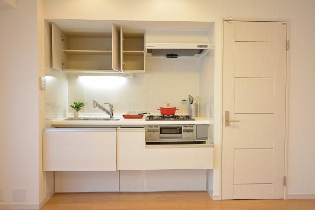 古河松原マンション　システムキッチン905