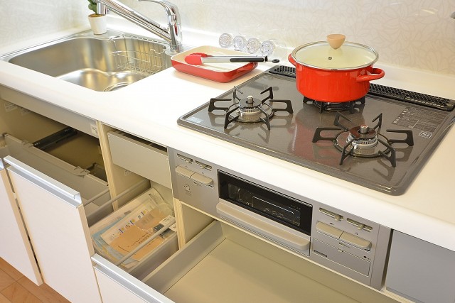 古河松原マンション　システムキッチン905