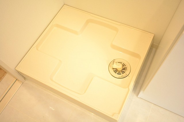 古河松原マンション　洗濯機置き場905