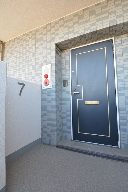 ライオンズマンション北千束　玄関前