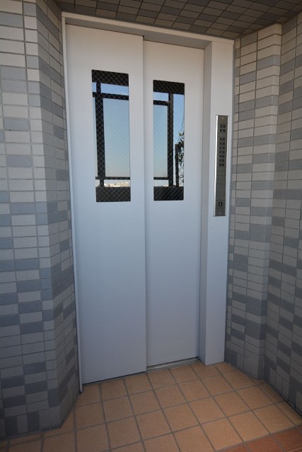 ライオンズマンション北千束　　エレベーター