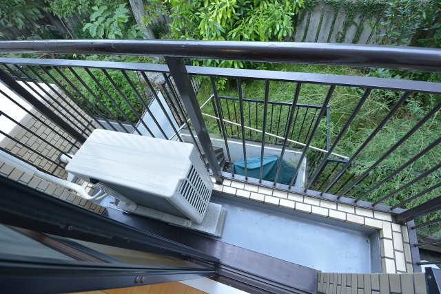 ライオンズマンション赤堤第2　室外機置場