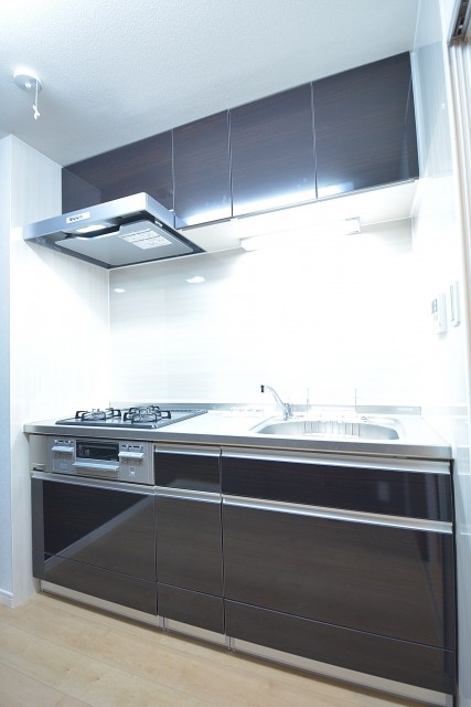 古河松原マンション　システムキッチン