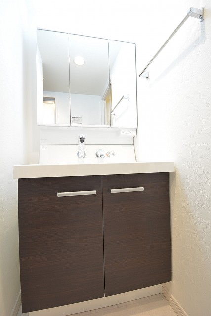 古河松原マンション　洗面化粧台