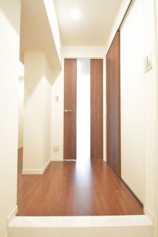 マンション都立大　廊下