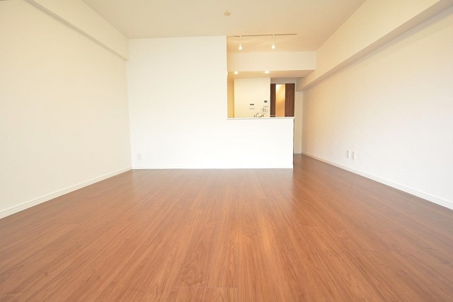 マンション都立大　約15.9帖のLDK