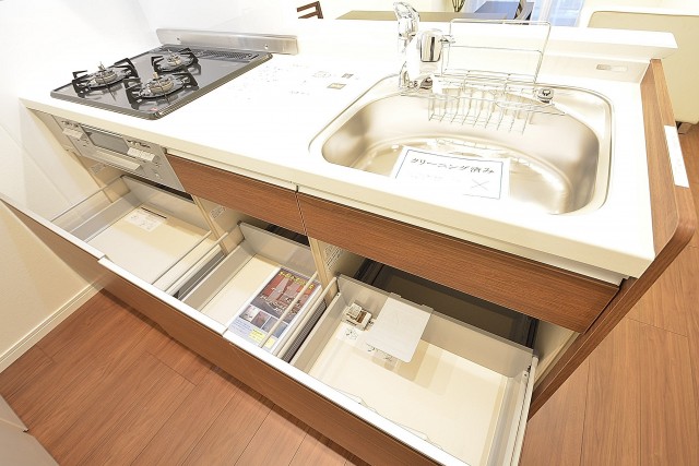 飯田橋第1パークファミリア　引き出しタイプのキッチン収納